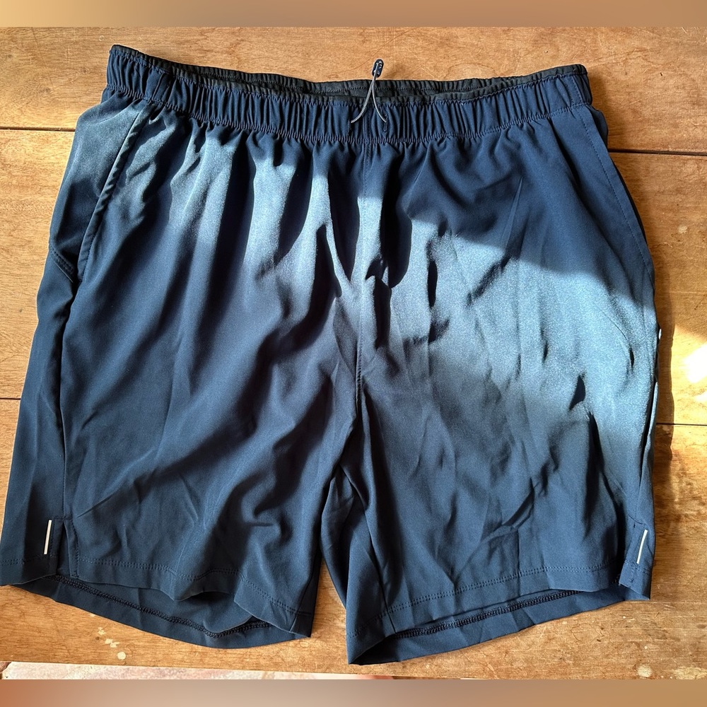 Columbia athletic shorts